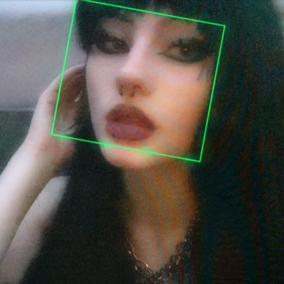 Meet your Posher, Chloe - Picture 1 of 1